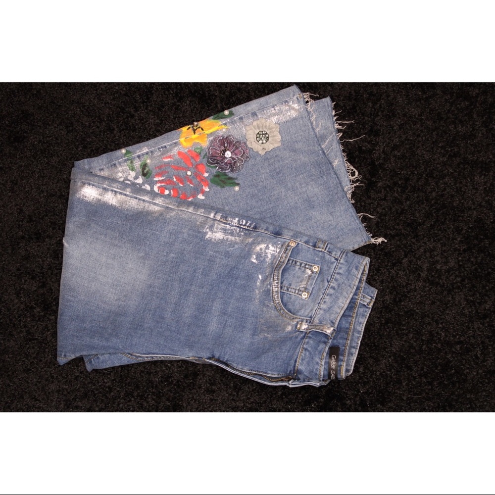 Gabby Isabella floral hem jeans
